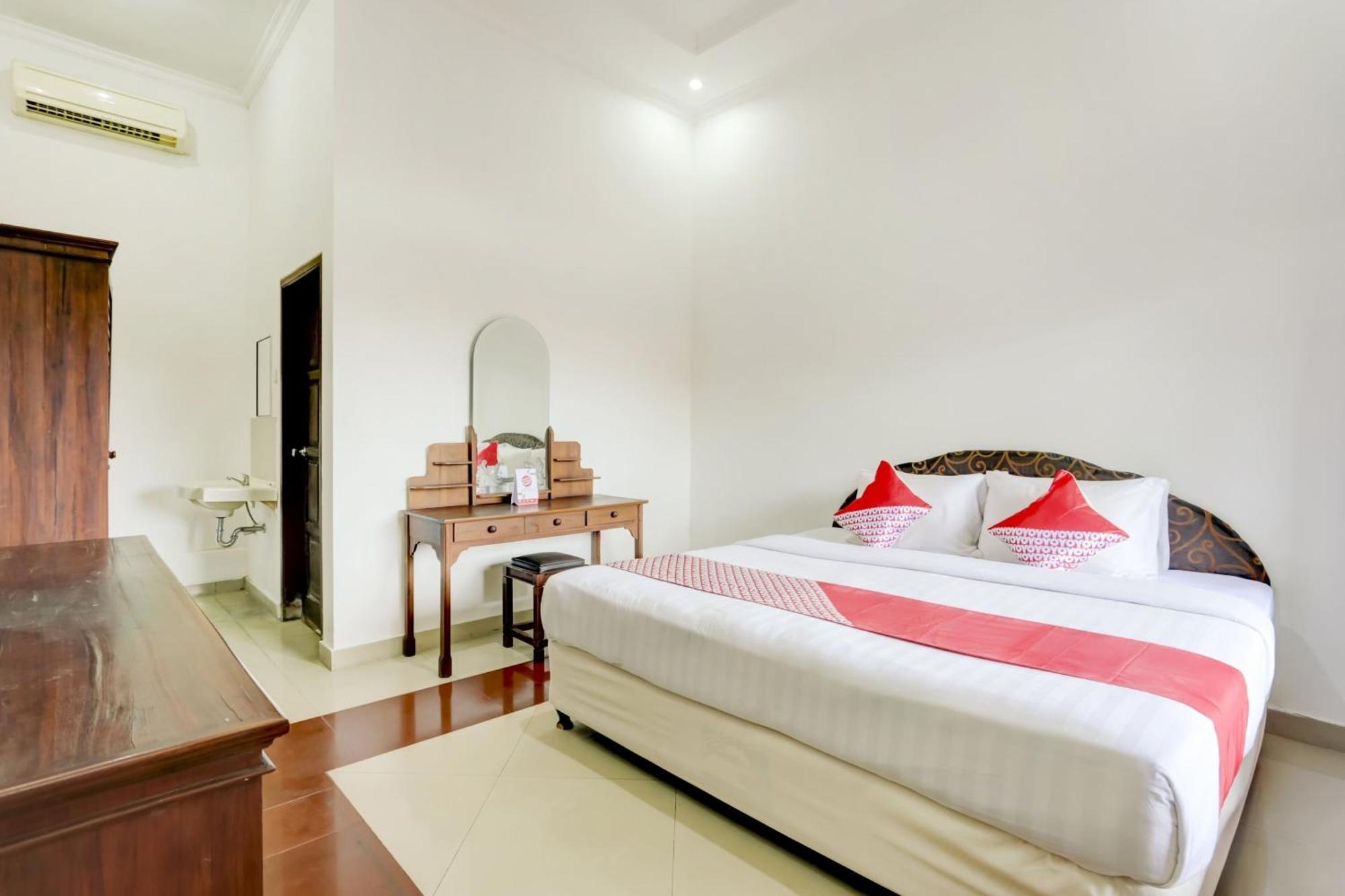 Super Oyo 3261 Hotel Ratu Denpasar Kültér fotó