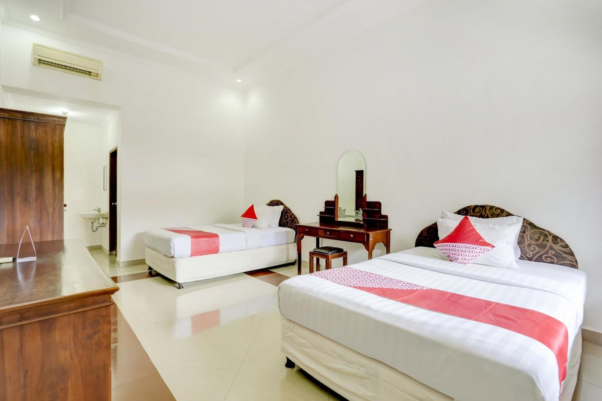 Super Oyo 3261 Hotel Ratu Denpasar Kültér fotó