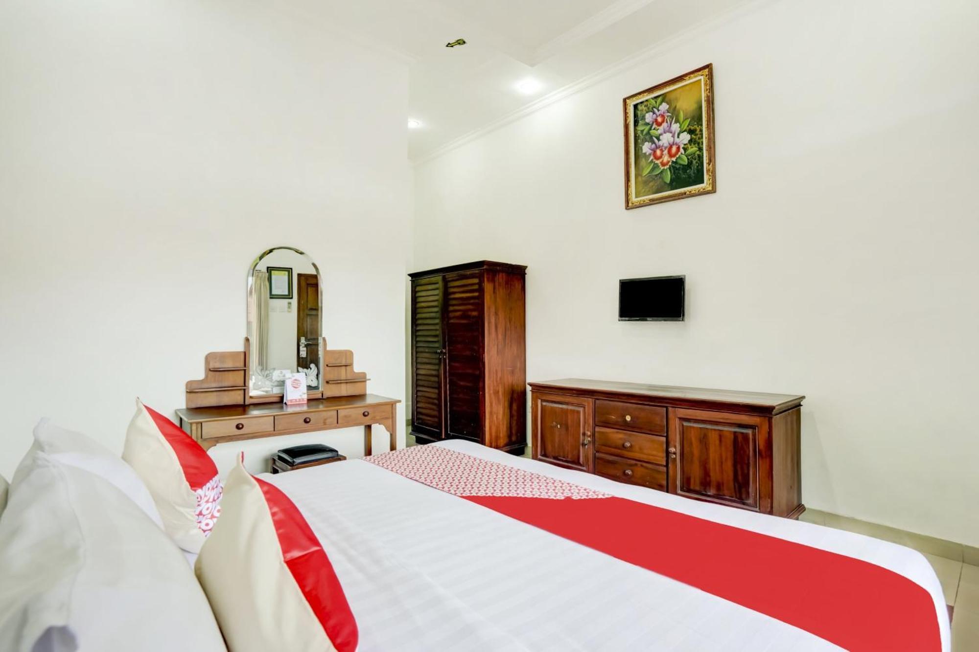 Super Oyo 3261 Hotel Ratu Denpasar Kültér fotó