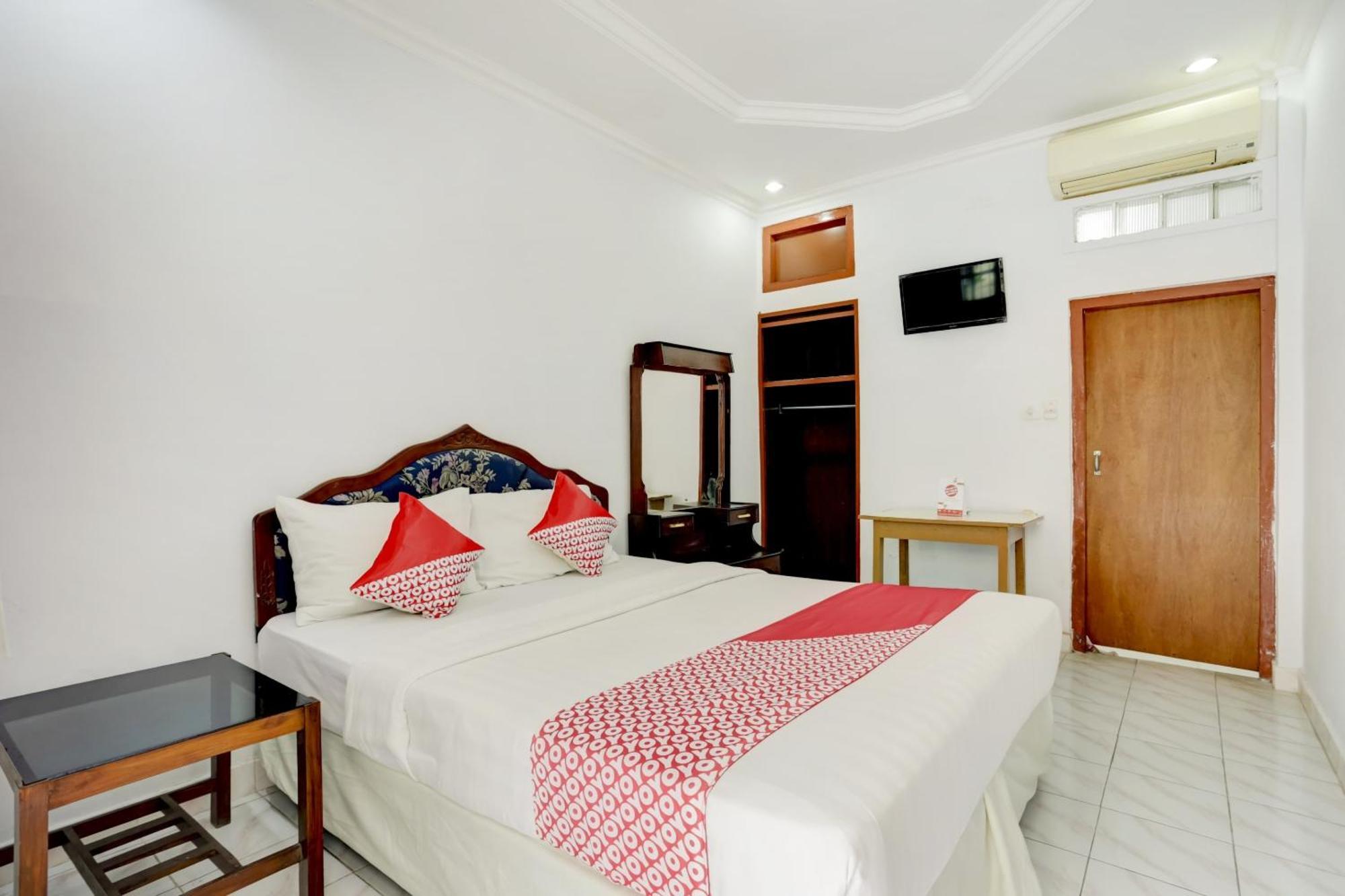 Super Oyo 3261 Hotel Ratu Denpasar Kültér fotó