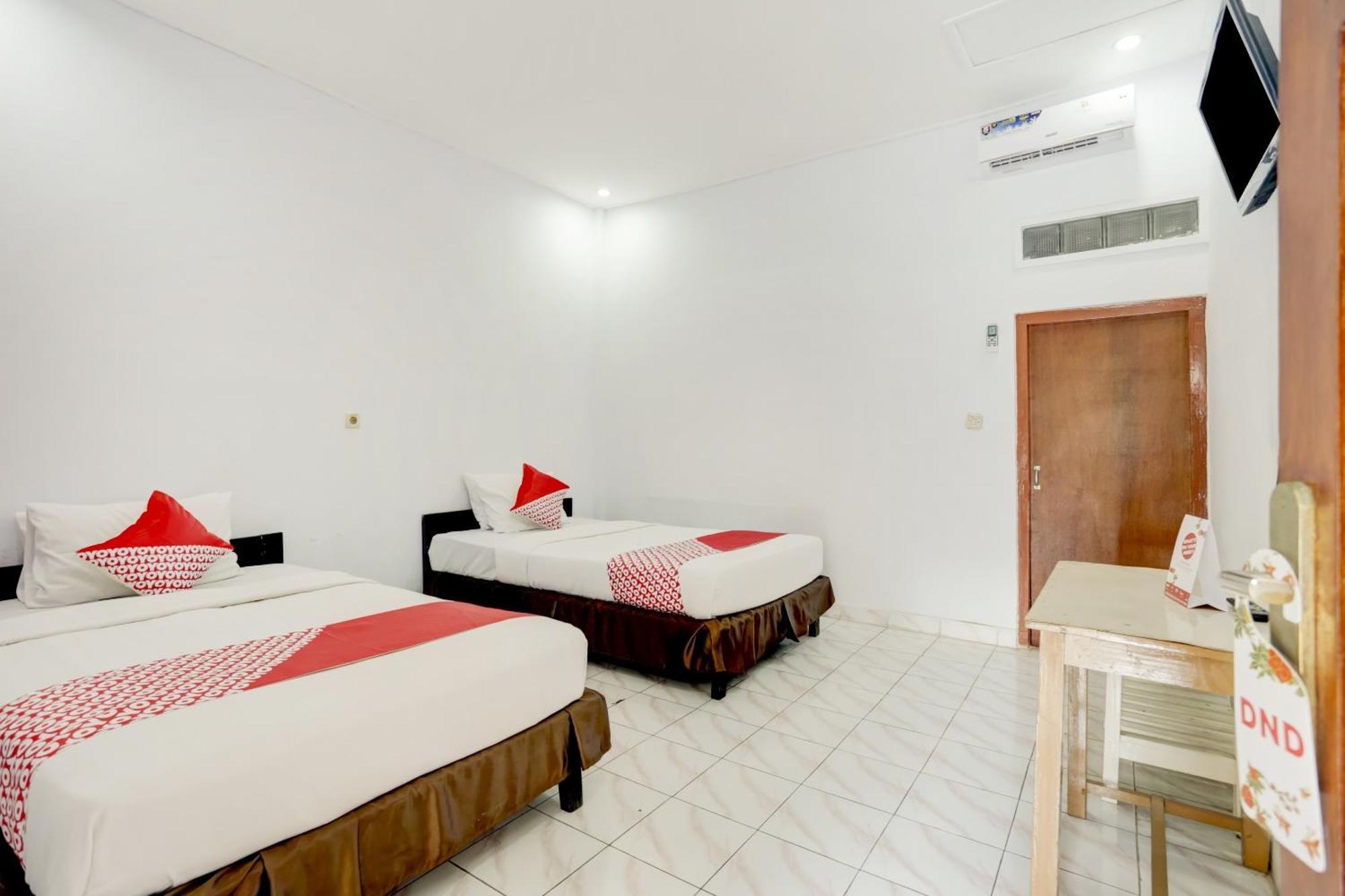 Super Oyo 3261 Hotel Ratu Denpasar Kültér fotó