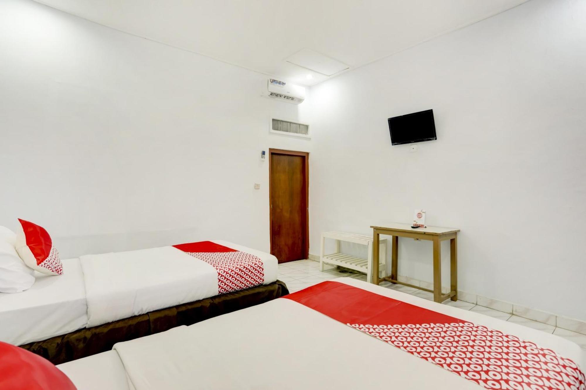 Super Oyo 3261 Hotel Ratu Denpasar Kültér fotó